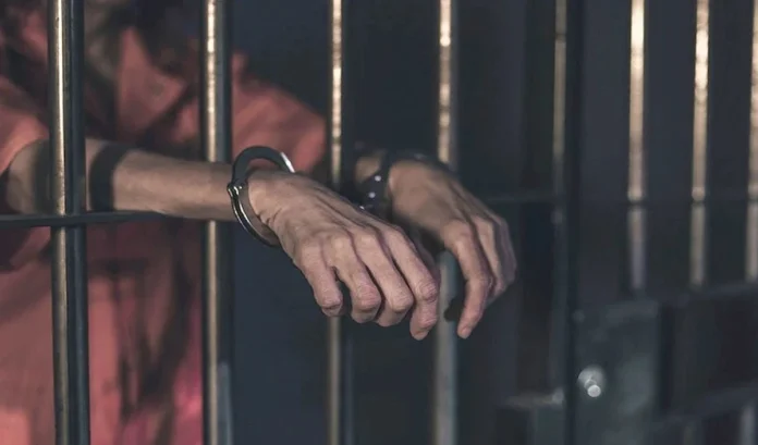 ओडिशा में डकैती व सामूहिक दुष्कर्म के जुर्म में पांच लोगों को 20 साल के कठोर कारावास की सजा